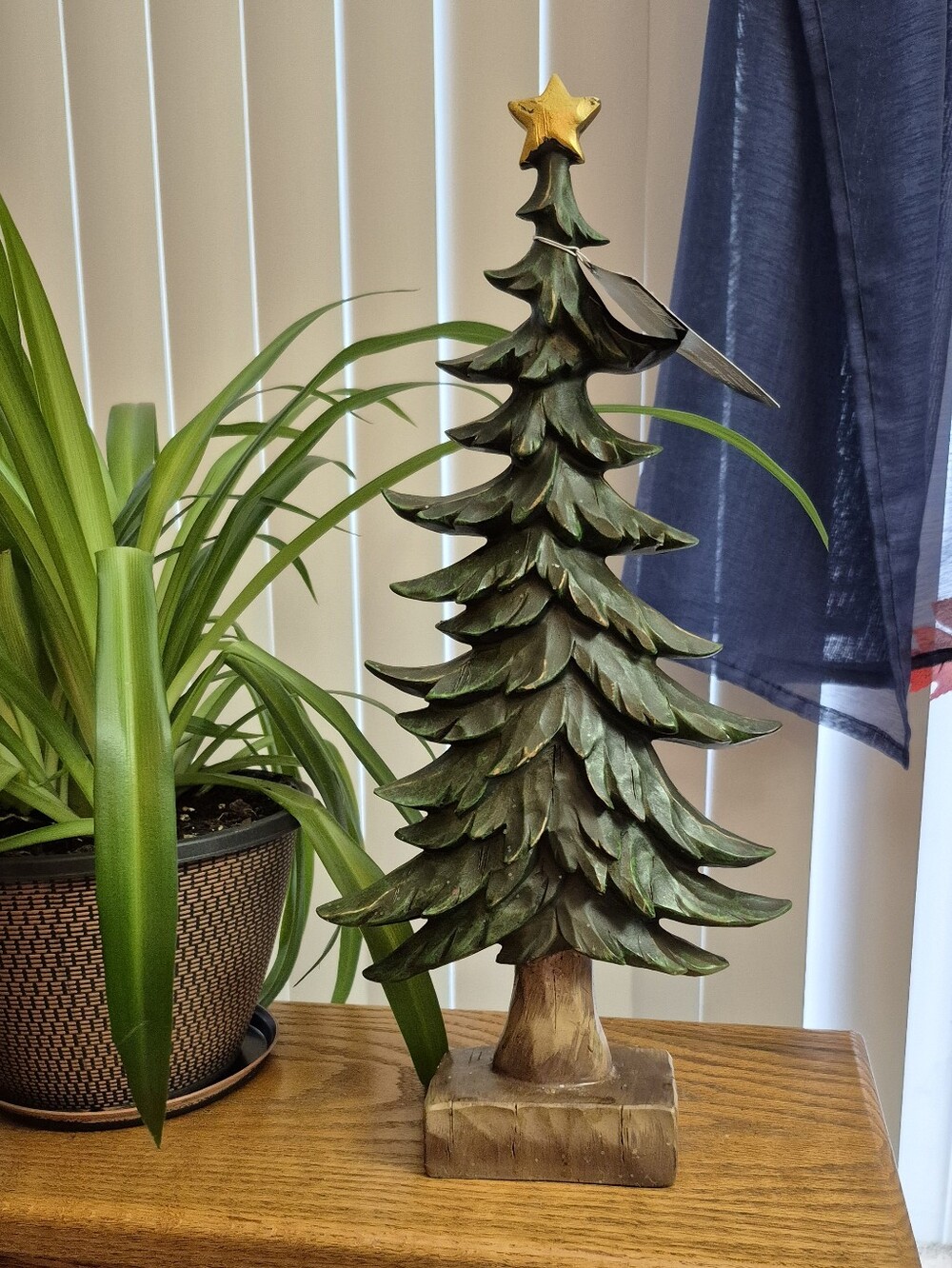 Green Wooden Christmas Tree Holiday Decor with Gold Star. NEW WITH TAGS